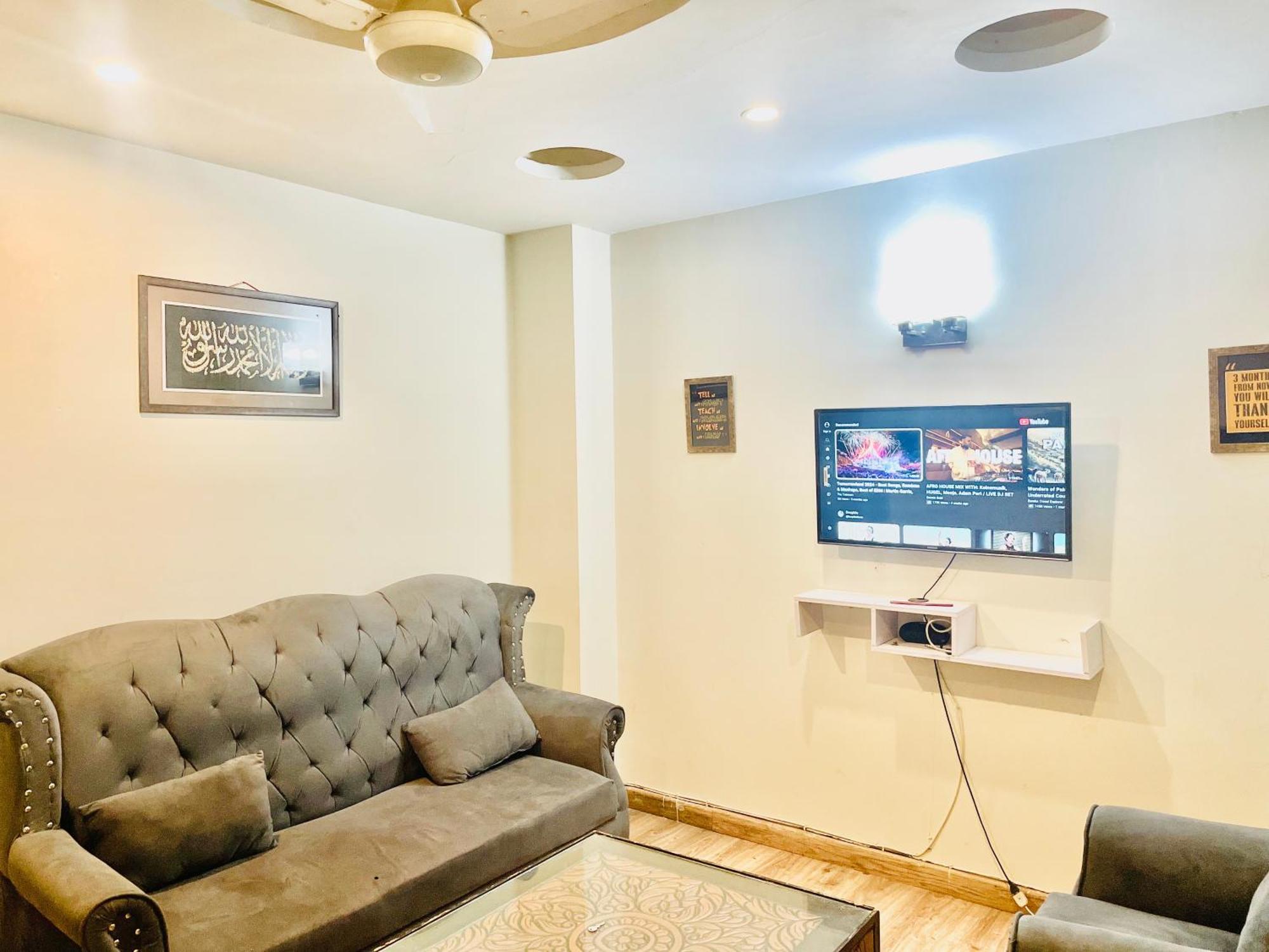 דירות איסלמאבד Stunning And Peaceful 1Bhk,Free Parking + Wifi מראה חיצוני תמונה